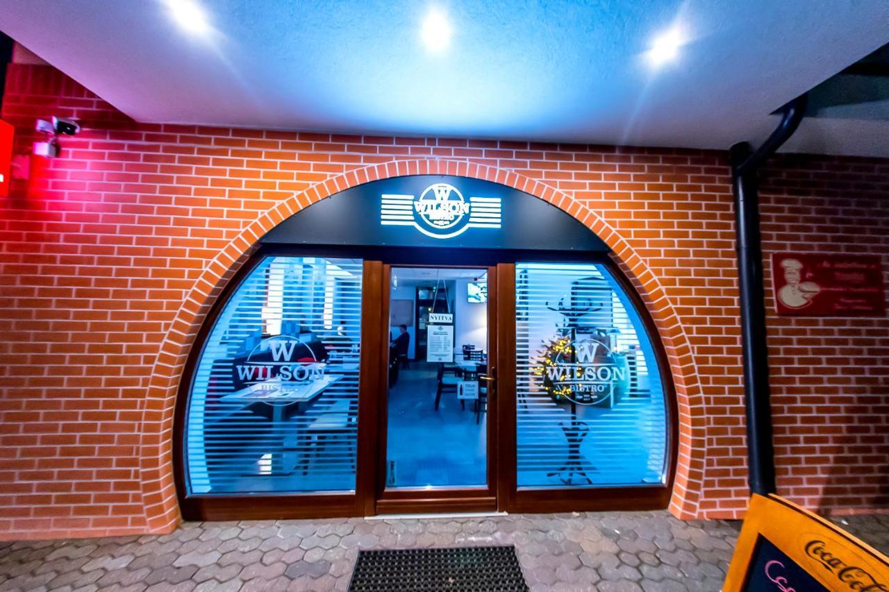 CVSE Clubház és Panzió Acomodação com café da manhã Cegléd Exterior foto